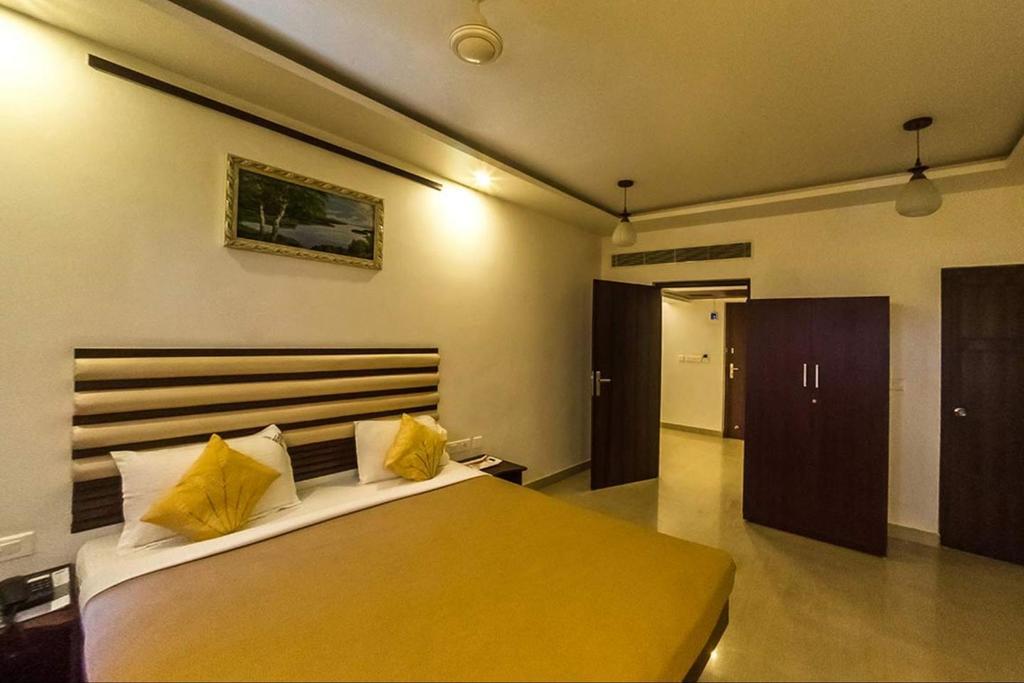 King Paradise Hotel Tiruchirappalli Exterior foto