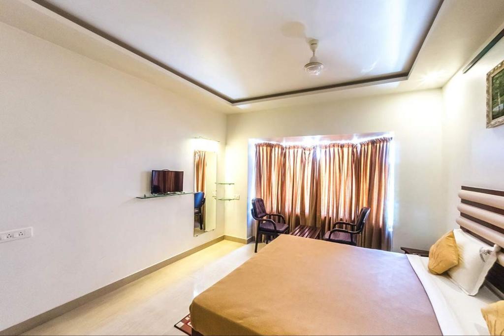 King Paradise Hotel Tiruchirappalli Exterior foto